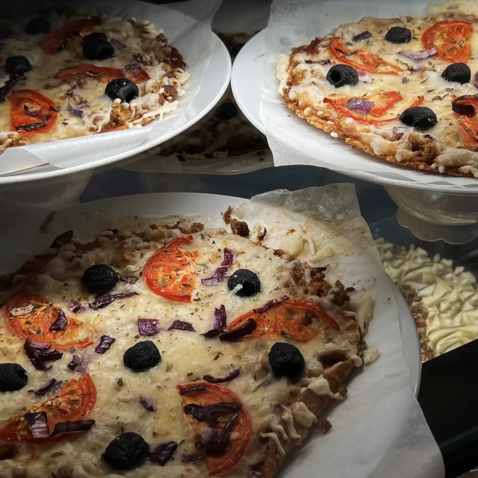 Mandelpizza aveny vaasa kuva
